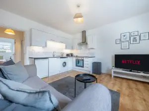 Stansted Airport & Bishops Stortford Town Centre Professional Apartment