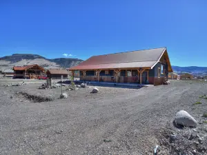 Gourmet Kitchen and Scenic Views - Exquisite Creede Escape