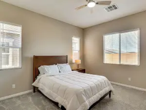 9 Mi to Las Vegas Strip! Spacious Single-story Gem