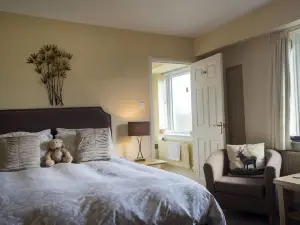 The Hawthorns Bed & Breakfast