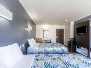 Motel 6 Laredo, TX - Airport