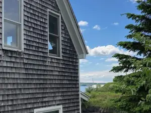 Unmatched Views and Charming Design - Serene Coastal Retreat