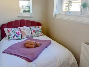 高爾夫球場旁的小屋