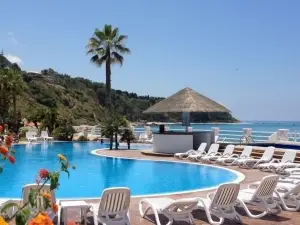 Cala Petrosa Resort