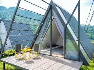 Ora Hill Farmstay & Glamping Hoa Binh