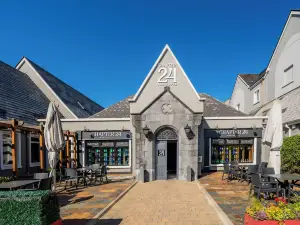 Great National Temple Gate Hotel