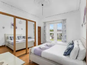 Beach Walk Apartment - 2 bed by the beach
