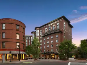 Courtyard Boston Brookline