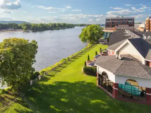 Courtyard la Crosse Downtown/Mississippi Riverfront