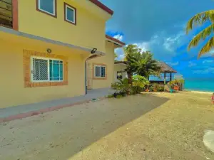 Huahine Beach House