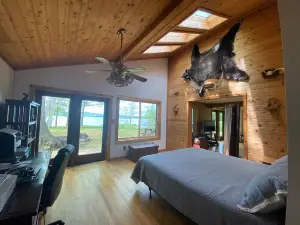 "The Dam House" Lake and River Front Home with Beautiful Sunset Views