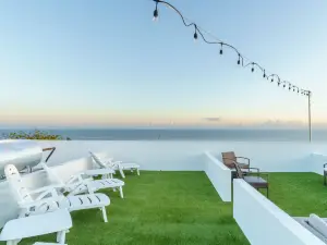 Red Flamboyan Guesthouse and Restaurant