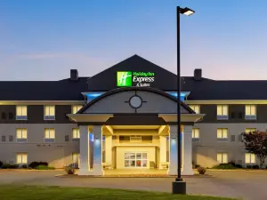 Holiday Inn Express & Suites NORTH FREMONT by IHG
