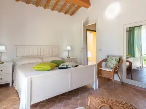Villa Elettra 12+2 in San Costanzo