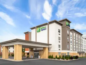 Holiday Inn Express TOLEDO NORTH by IHG