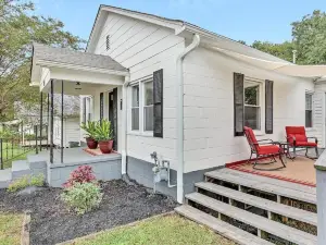 Cozy 2 bedroom home near downtown Gaffney.