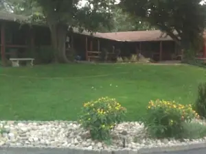 Riverview Lodge