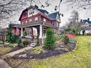 Spacious Reading Home w/ Patio - 2 Miles to Pagoda