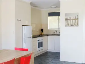 Robe Sunset Apartments