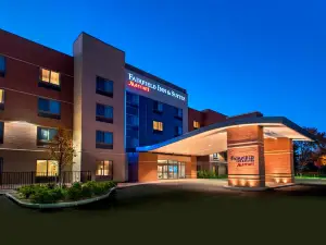 錫拉丘茲開利環島萬楓飯店及套房