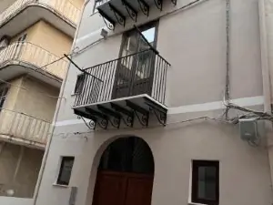 LB Home