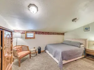 Cozy Mountaintop Retreat < 6 Mi to Ski Cloudcroft!