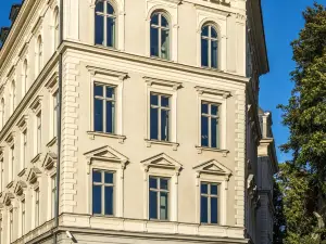 Lydmar Hotel