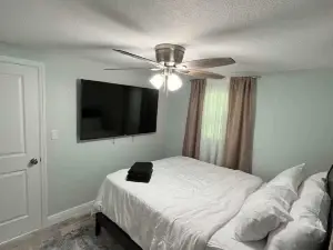 Open Home Suites - 3 bed 1 bath