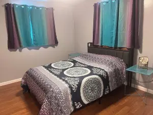 Terrific 3-bedroom house in Harrison