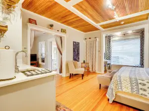 Historic Bemus Point Studio w/ Porch: Walk to Lake