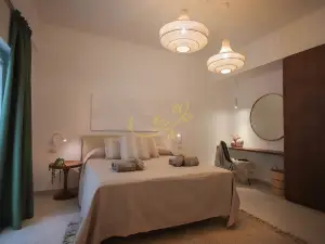 TD Palazzo Maris Il Gozzo Townhouse with Sea View