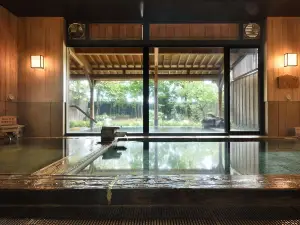 Kawaba Onsen Kayabuki No Gensen Yuyado Yutorian&Annex Yuzan