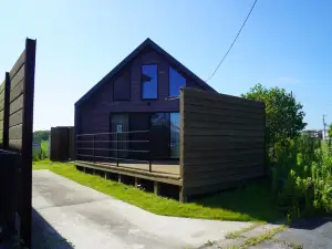 Beringei House