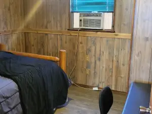 A rustic house on beautiful Caddo lake. Great fishing and kayaking and much more