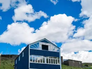 Xinaliq Khinalig İzzet's Riverside Home Stay
