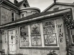 Riverview Mansion Hotel