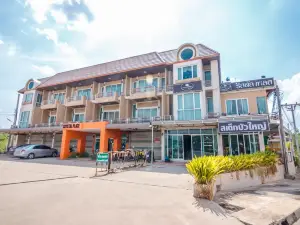 Crystal Place Buayai