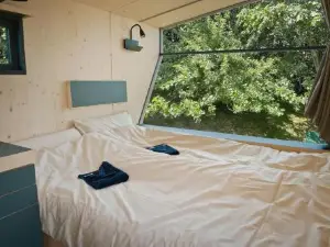 Sleep Space 02 - Green Tiny Spot Geltinger Bucht