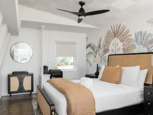 Haley's Court Boutique Motel