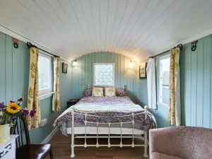 Host Stay Shepherd s Hut