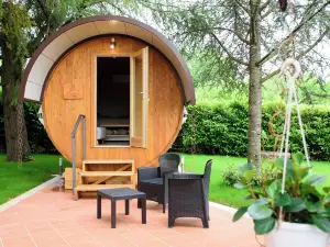 Rifugio DiVino Dormire in Una Botte - Wine Barrel Stay Near Rome