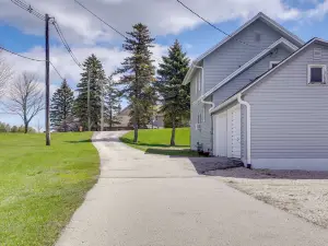 Pet Friendly w/ Grill, Firepit, Games: Near Beach