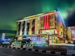Grand Parama Hotel