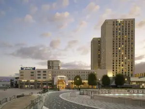 Hilton New Orleans Riverside