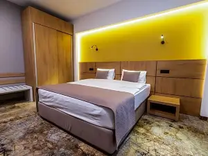 Grand View Hotel & Suites Copou