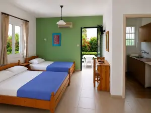 Araliki Apartments & Studios