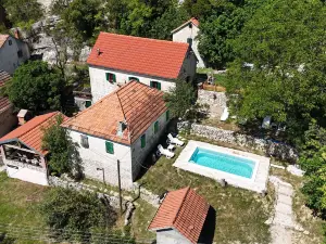 Apartment Rural Podastrana