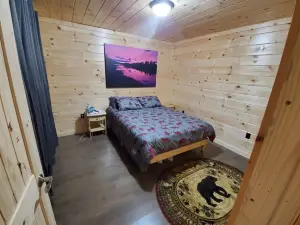 Luxury Custom Built Cabin in Jackman with Direct Trail Access for Powersports