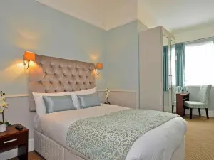 Maples House Hotel