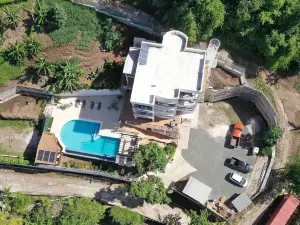 Yellow Sands Luxury Villas Unit 1